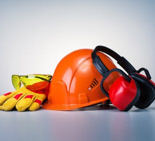 Personalized Protection: How Customized Workwear Can Improve OSHA Compliance