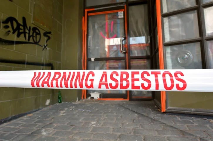 French Canadian - Canada - Asbestos Hazard Awareness